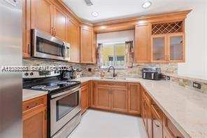 1175 NE 41st Ave, Homestead FL 33033