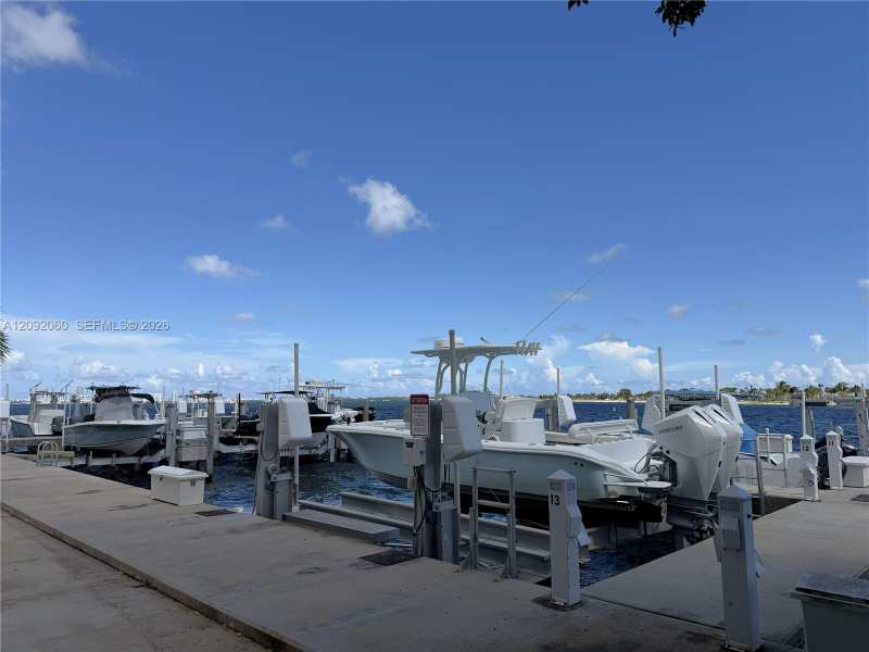 150 SE 25th Rd # 6E, Miami FL 33129