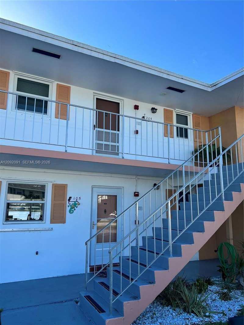 1116 Lake Ter # 205, Boynton Beach FL 33426