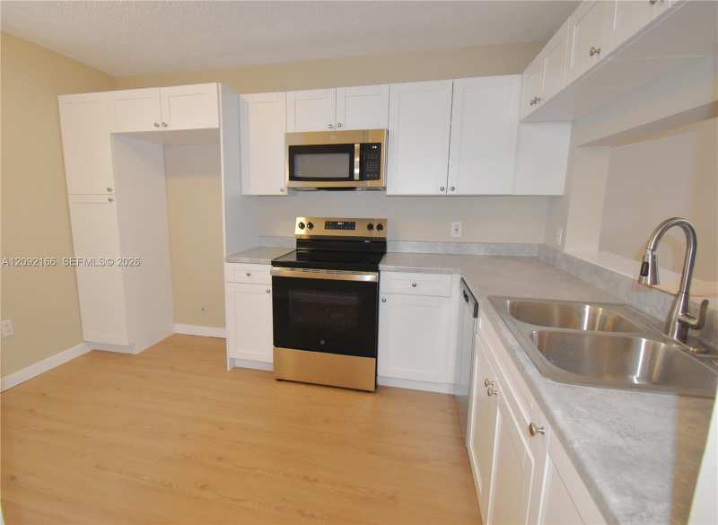 10360 NW 30th Ct # 405, Sunrise FL 33322