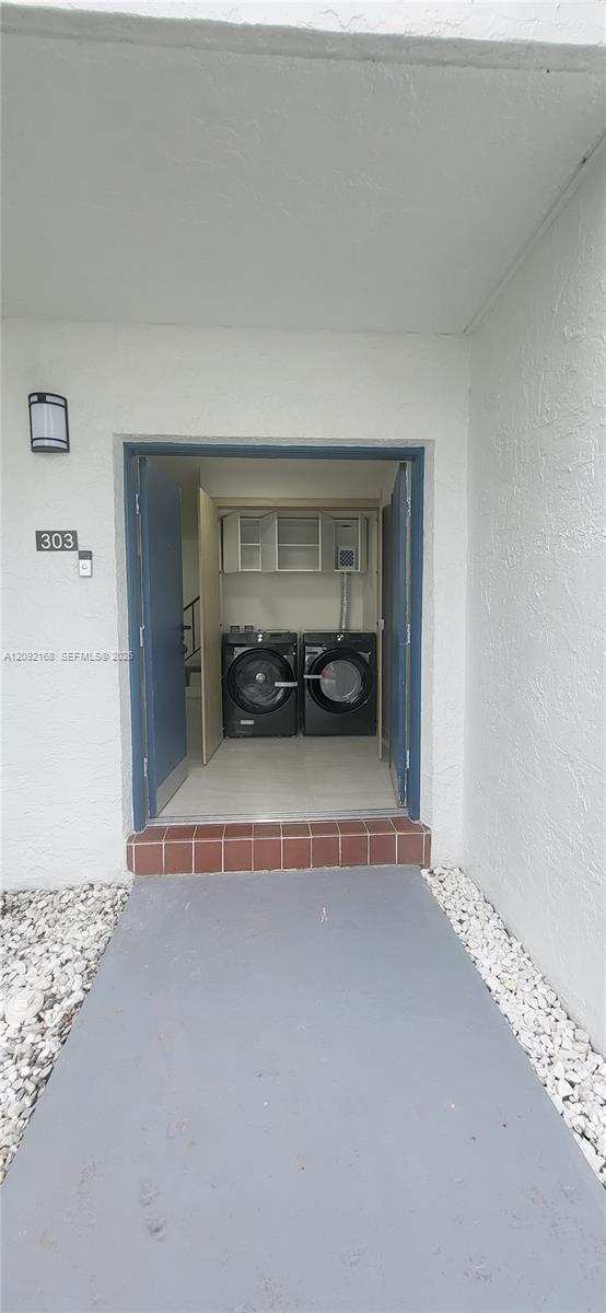 9430 SW 170th St # 303, Palmetto Bay FL 33157