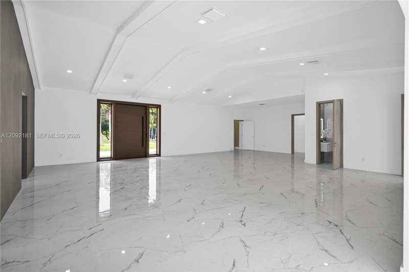 9505 SW 67th Ave, Pinecrest FL 33156