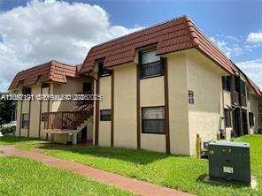 2715 W 66th St # 21, Hialeah FL 33016