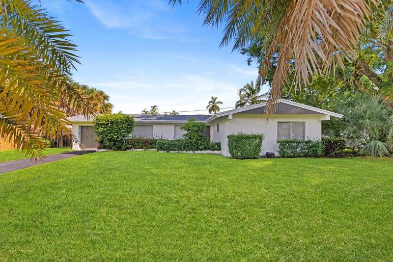 1341 SE 4th Court, Deerfield Beach FL 33441