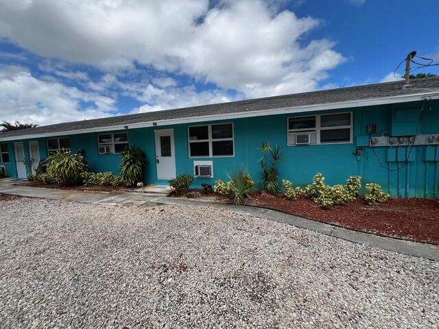 1845 DILLONE Lane, FL 33408