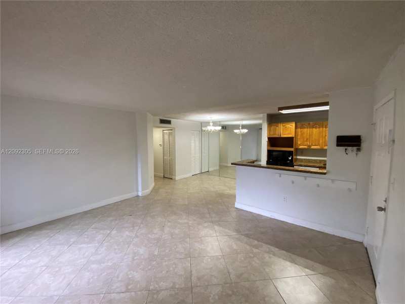 4830 NW 102nd Ave # 6, Doral FL 33178