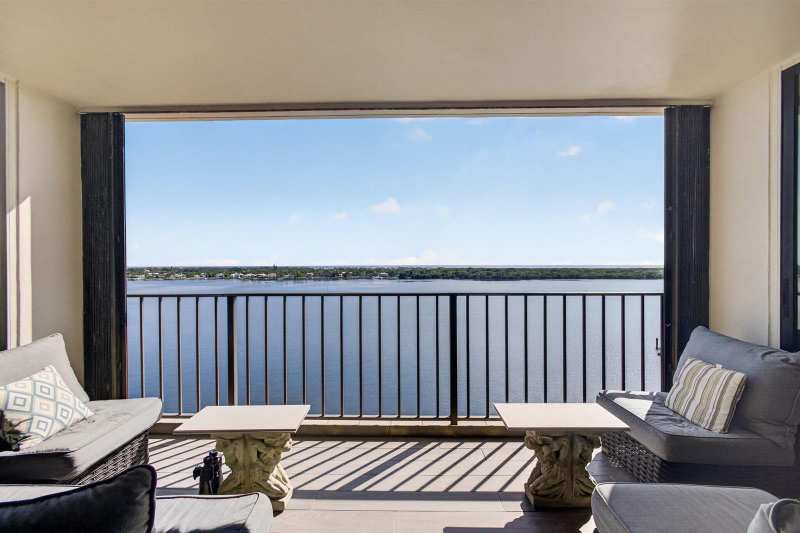 126 LAKESHORE Drive # 1125, North Palm Beach FL 33408