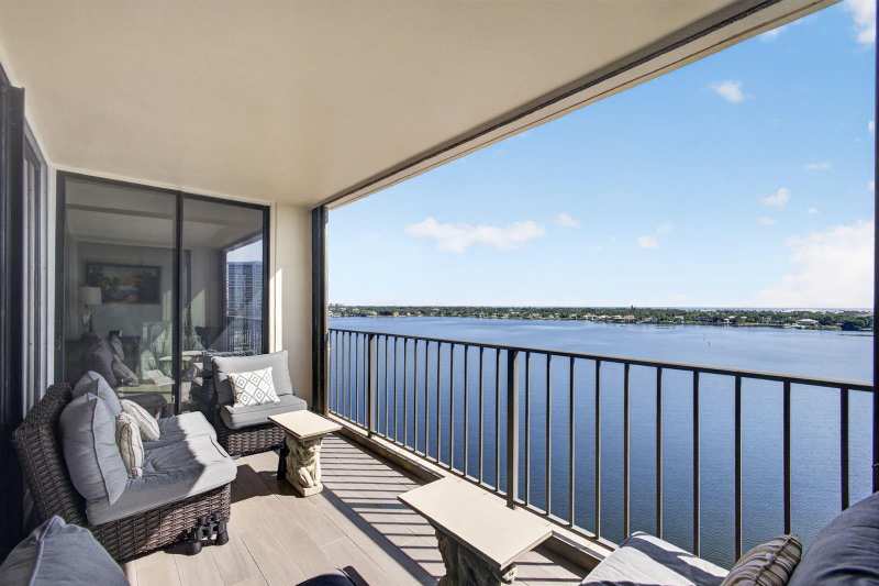 126 LAKESHORE Drive # 1125, North Palm Beach FL 33408
