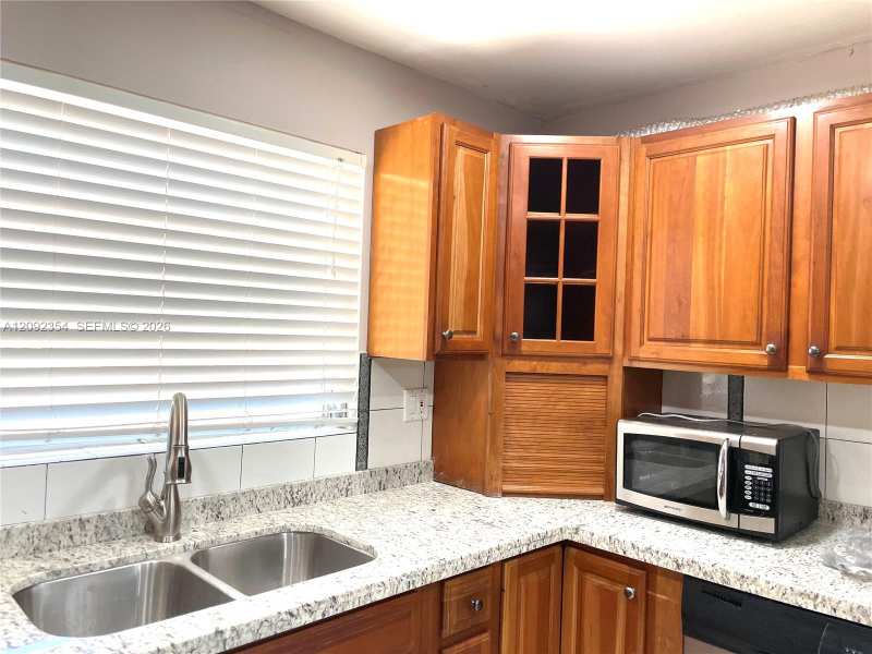 7175 Nova Dr # 107, Davie FL 33317