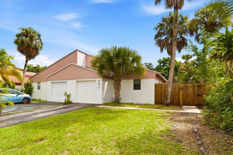 581 NW 47TH Avenue, Delray Beach FL 33445