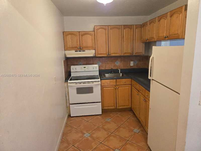 2838 Madison St # 12, Hollywood FL 33020