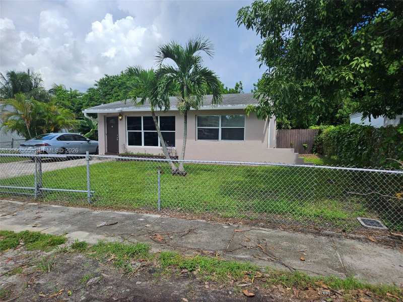 2111 Wiley Ct, Hollywood FL 33020