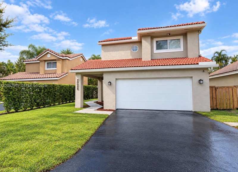 10024 NW 4th St, Plantation FL 33324