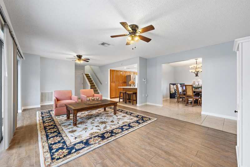 148 WEYBRIDGE Circle # C, Royal Palm Beach FL 33411