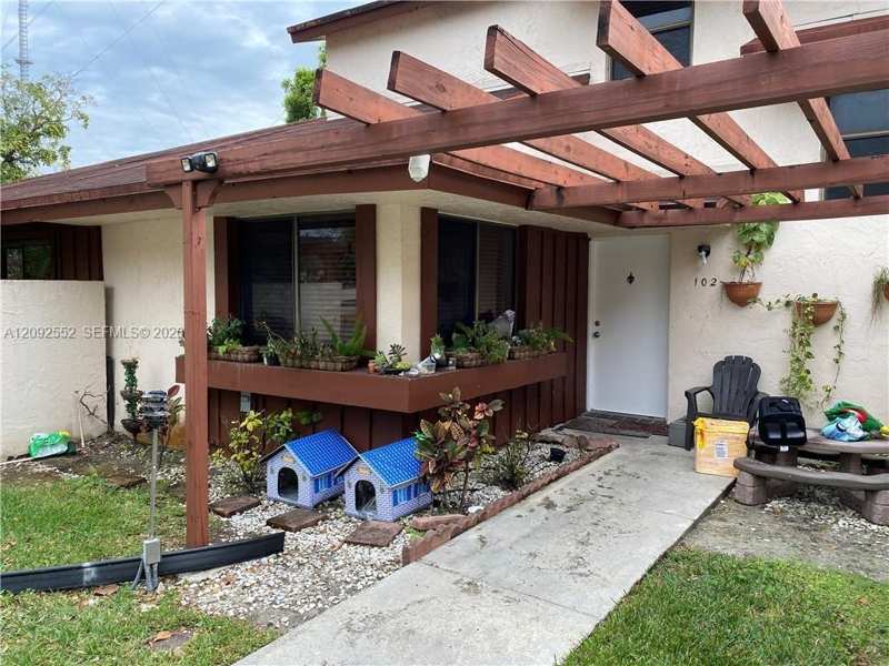 600 NW 210th St # 28, Miami Gardens FL 33169