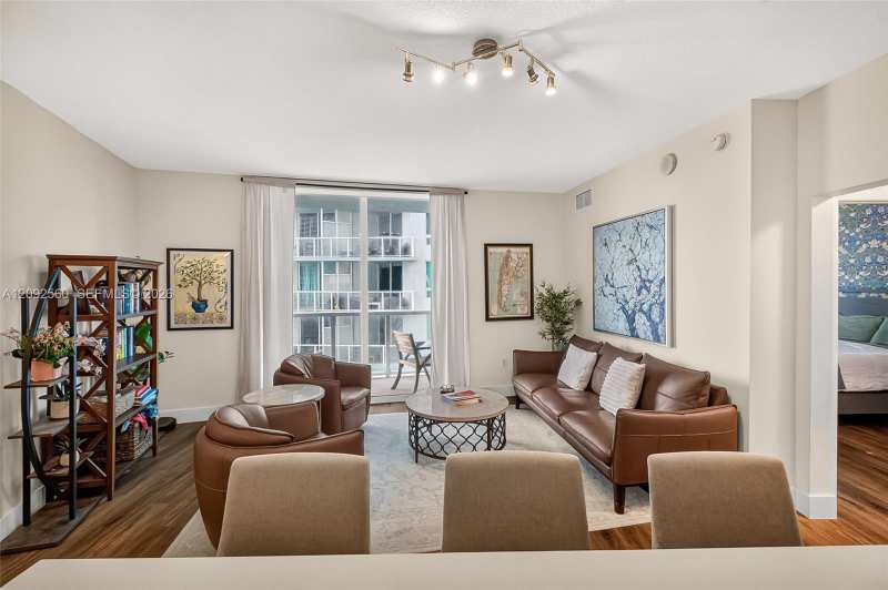 1900 N Bayshore Dr # 2717, Miami FL 33132