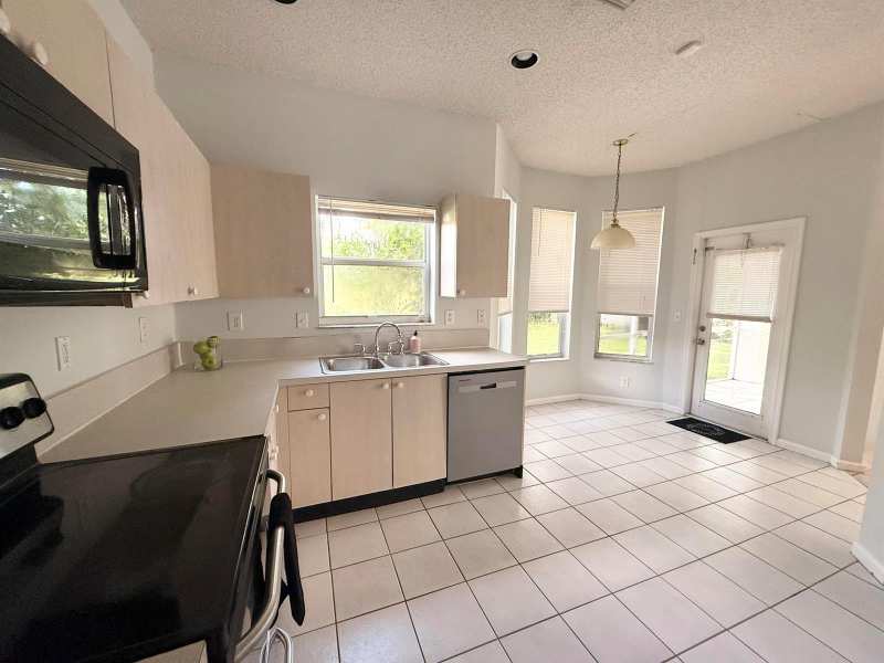 12077 Sunset Point Circle, Wellington FL 33414