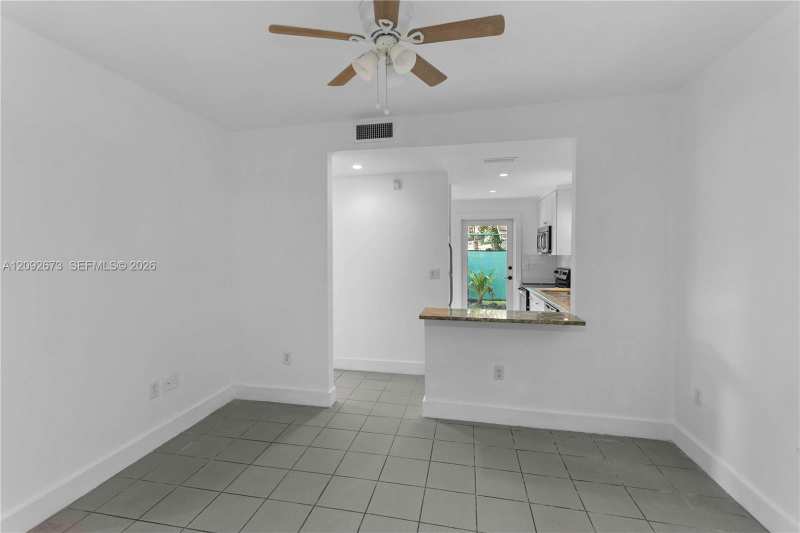 3625 SW 37th Ave # 11, Miami FL 33133