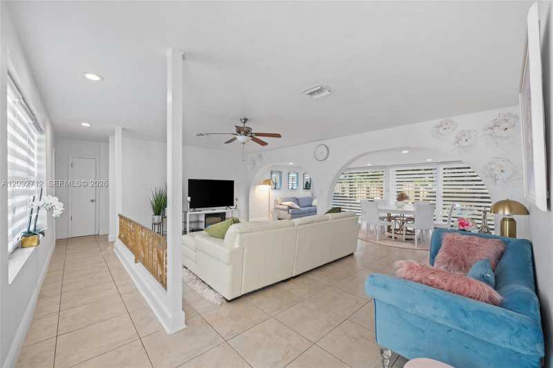 2819 Cleveland St, Hollywood FL 33020