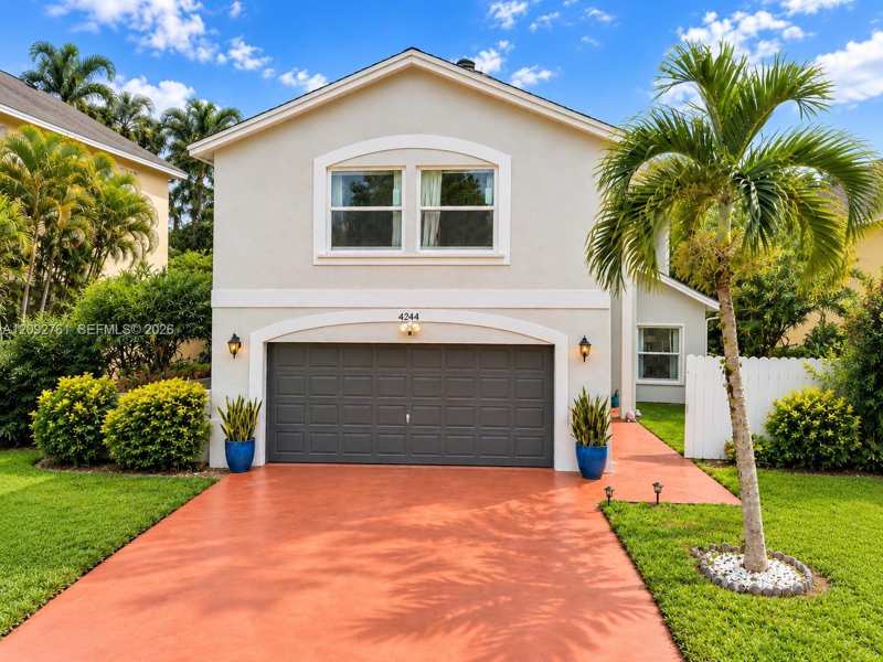 4244 Pine Hollow Cir, Green Acres FL 33463