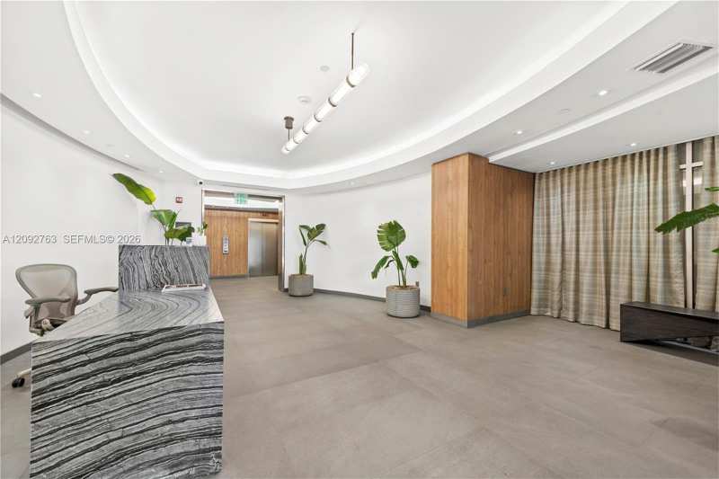 1680 Michigan Ave # 914, Miami Beach FL 33139