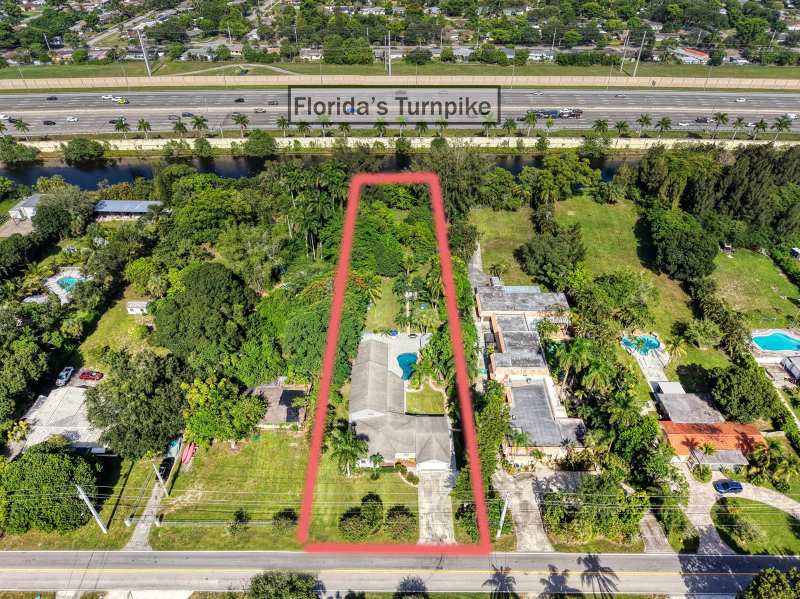 400 E Acre Drive, Plantation FL 33317