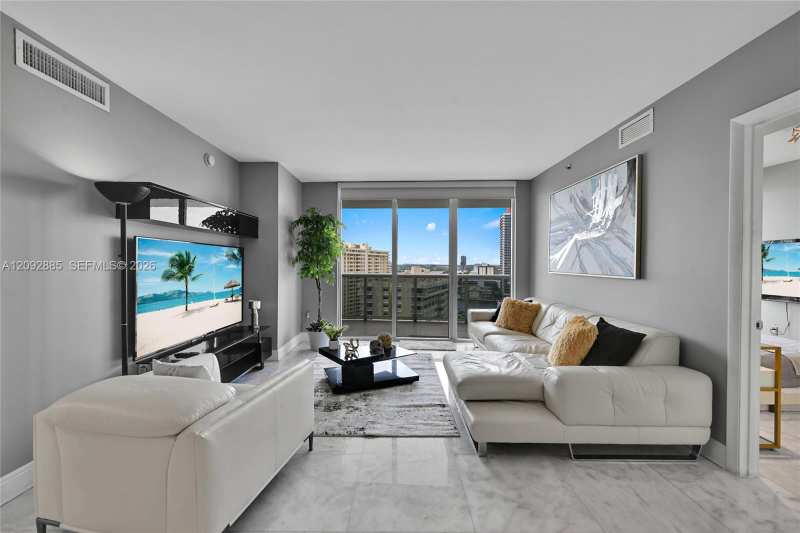 1800 S Ocean Dr # 1408, Hallandale Beach FL 33009