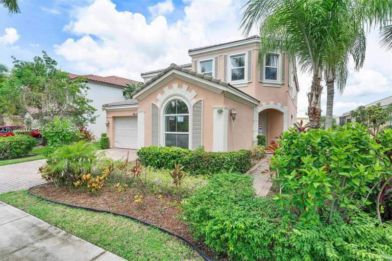 9640 Phipps Ln, Wellington FL 33414