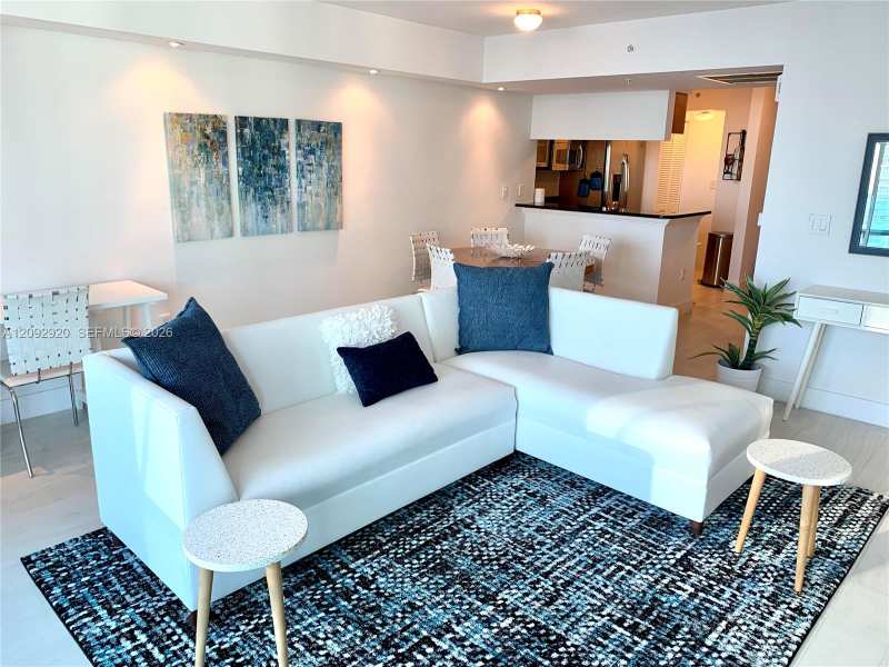 31 SE 5th St # 2806, Miami FL 33131