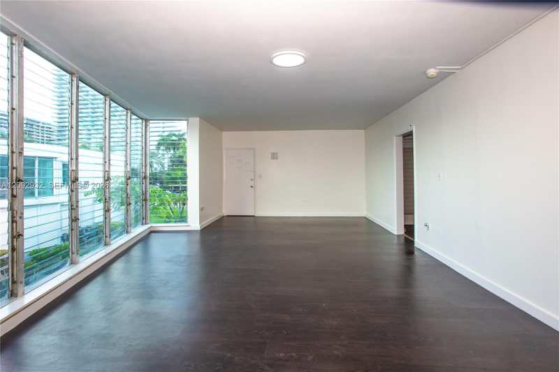 10178 Collins Ave # 202, Bal Harbour FL 33154