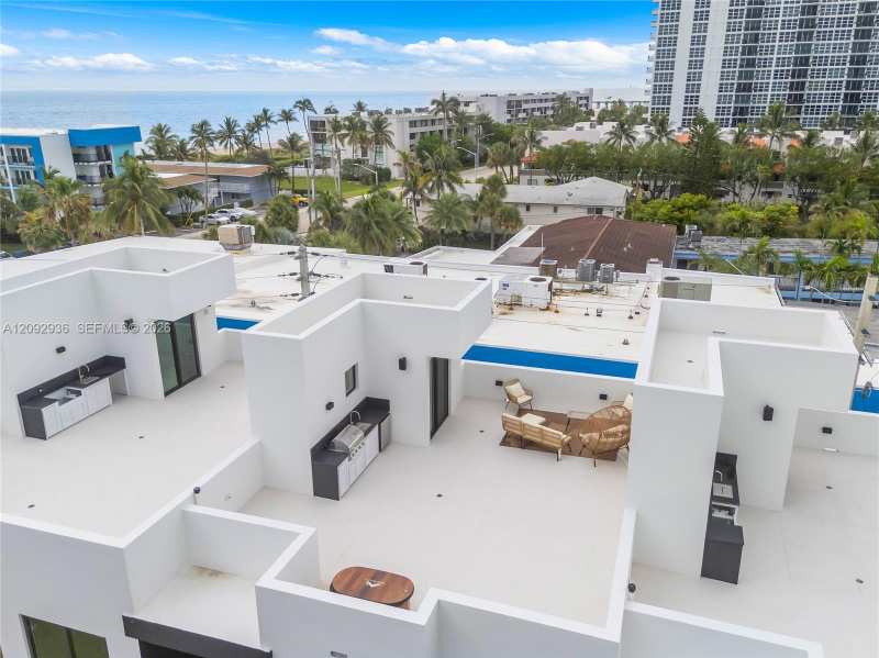 3222 NE 7th St, Pompano Beach FL 33062