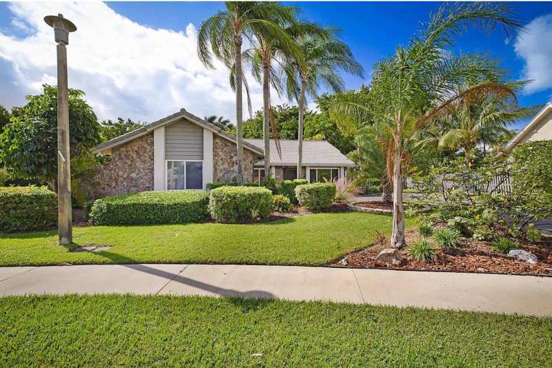 20816 SUGARLOAF Lane, Boca Raton FL 33428