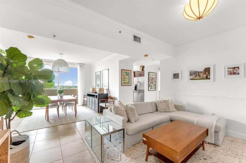 2425 SW 27th Ave # 704, Miami FL 33145