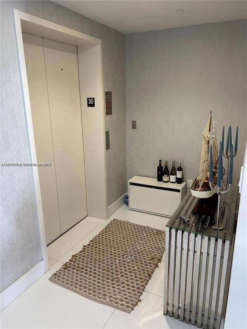 600 NE 27th St # 3003, Miami FL 33137
