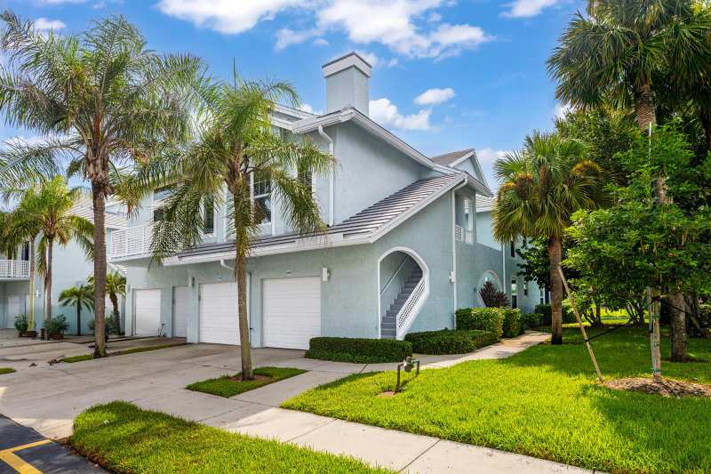 909 Mainsail Circle, Jupiter FL 33477