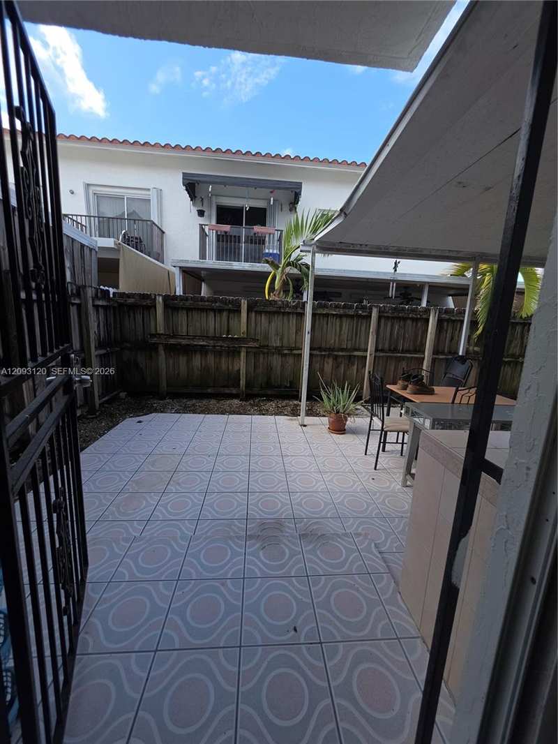 7673 W 29th Ln # 47, Hialeah FL 33018
