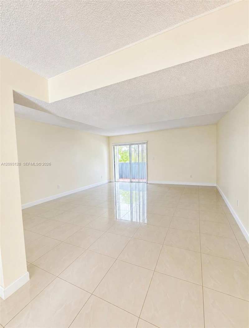 9357 Fontainebleau Blvd # D310, Miami FL 33172