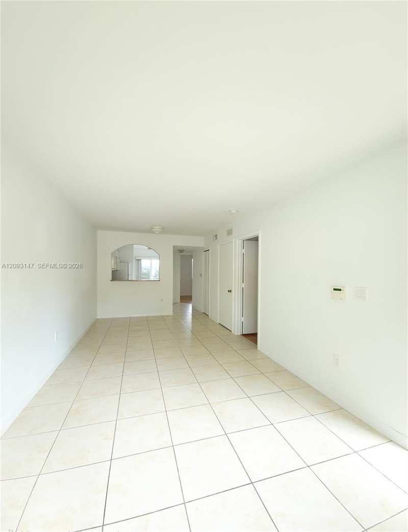 940 NE 33rd Ter # 102, Homestead FL 33033