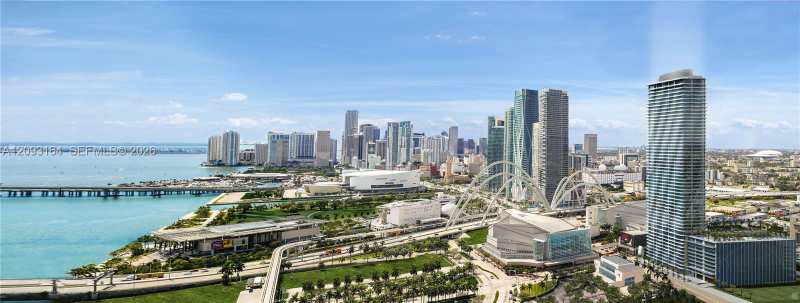 1400 Biscayne Boulevard # 5302, Miami FL 33132
