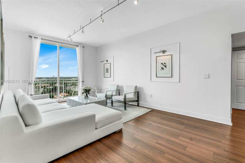 3000 Coral Way # 1610, Miami FL 33145