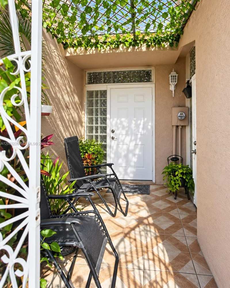 1145 W 42nd St # 26, Hialeah FL 33012