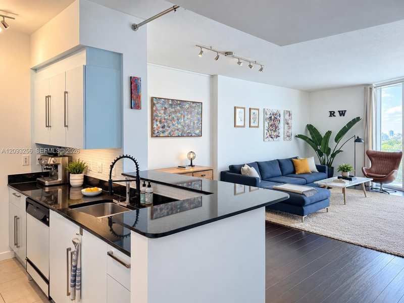325 S Biscayne Blvd # 1424, Miami FL 33131