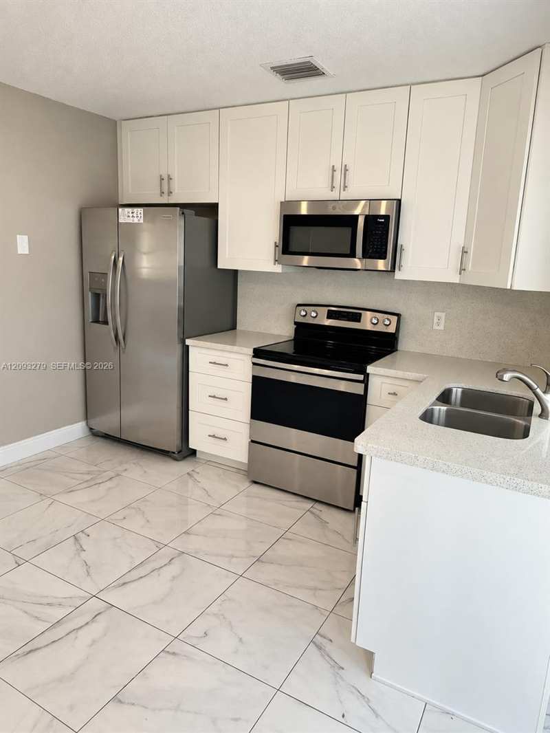 1904 NW 45th Ct # 1904, Tamarac FL 33309