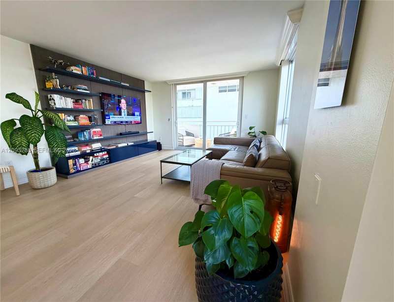 9721 E Bay Harbor Dr # 5A, Bay Harbor Islands FL 33154