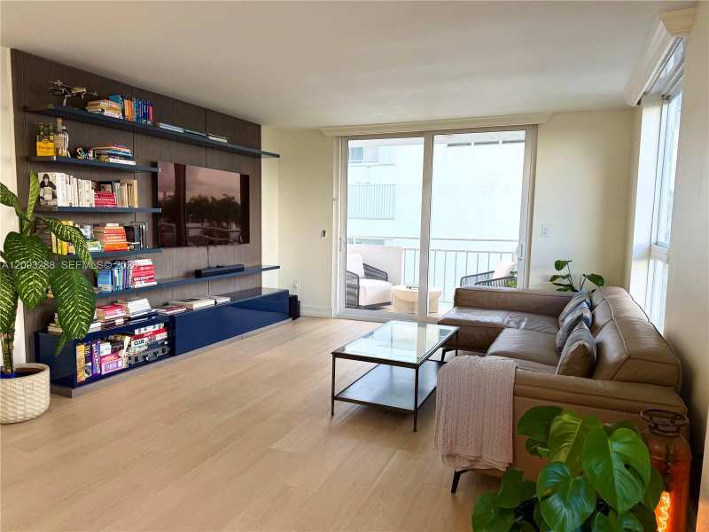 9721 E Bay Harbor Dr # 5A, Bay Harbor Islands FL 33154
