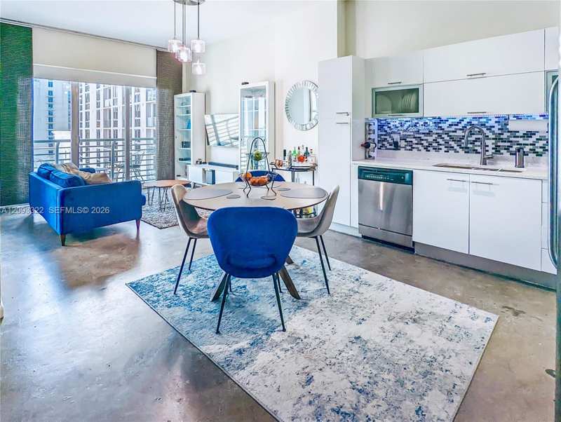 133 NE 2nd Ave # 2607, Miami FL 33132