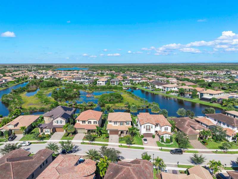 11425 WATERCREST Circle E, Parkland FL 33076