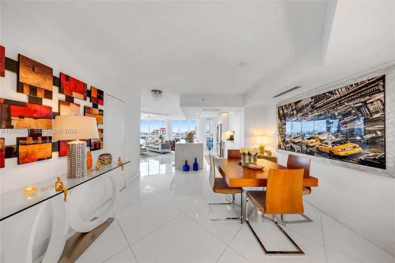 6301 Collins Ave # 2107, Miami Beach FL 33141