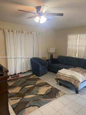 5917 Pierce St # 5919, Hollywood FL 33021