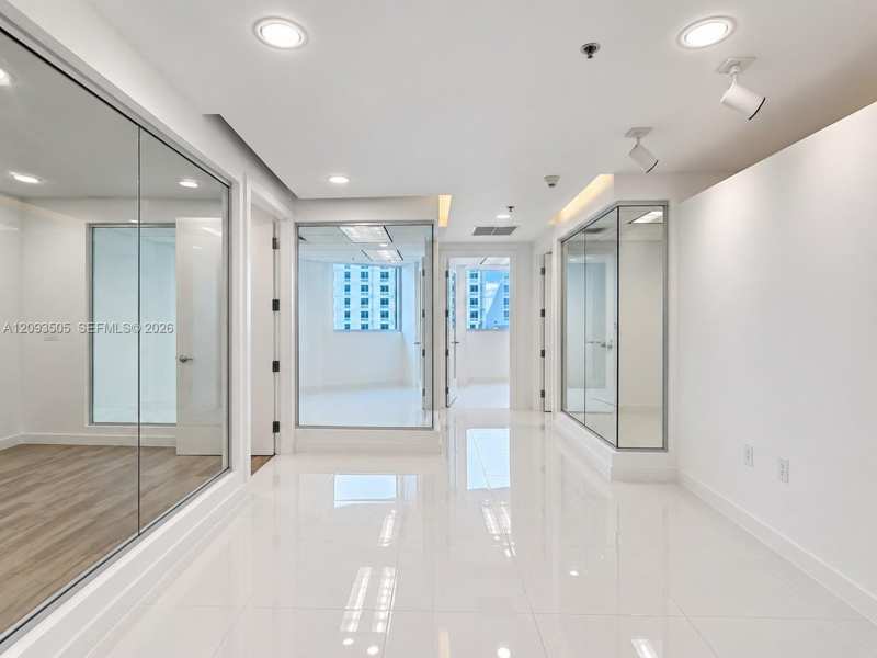 40 SW 13th St # 505, Miami FL 33130